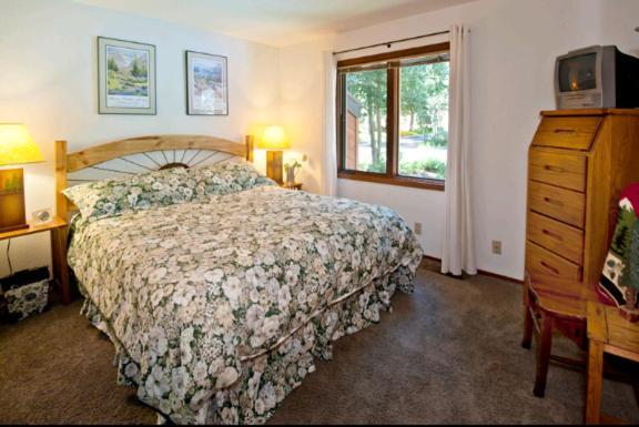 Meadow Ridge Condos By Mammoth Slopes Lodging Mammoth Lakes Pokoj fotografie